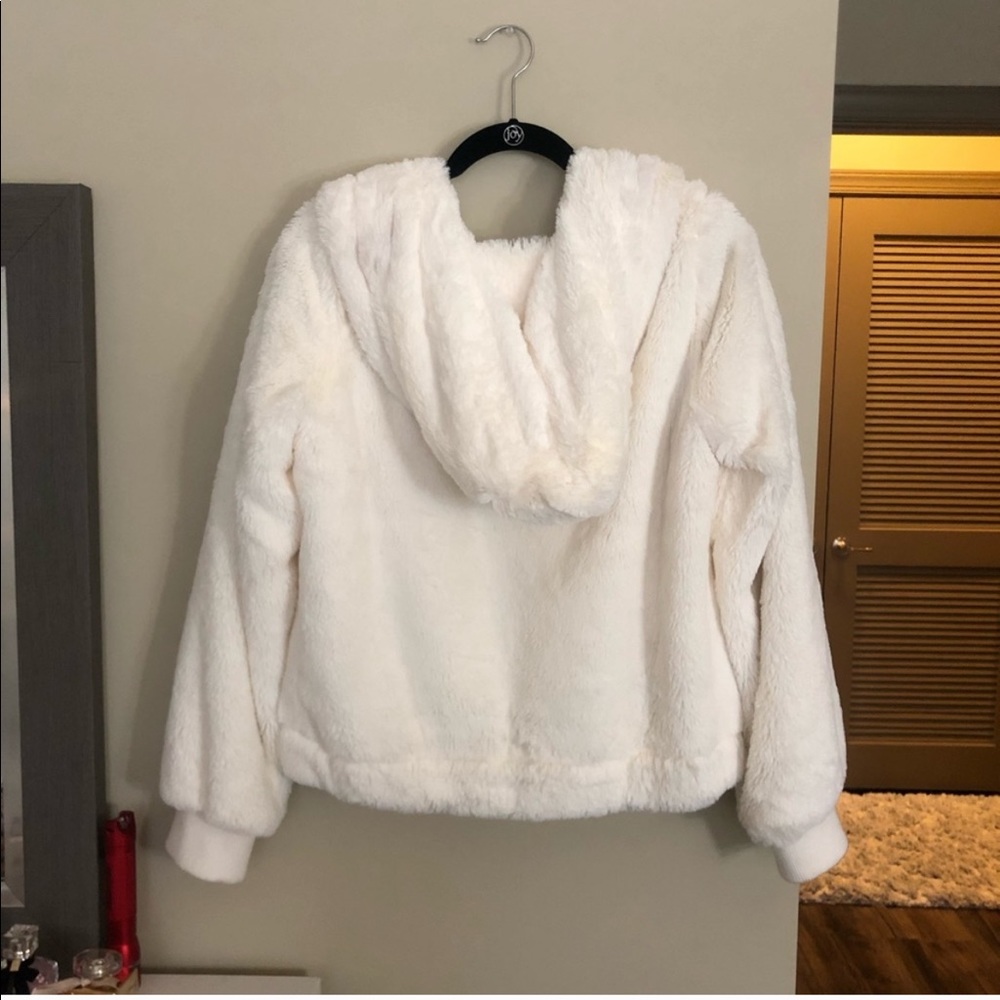 Furry Jacket - Picture 2 of 7